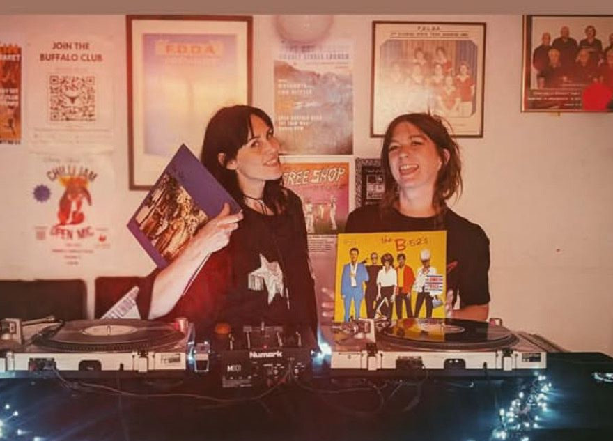 File:Dorien and Chloe.jpg