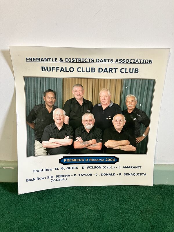 File:Buffalo Club Dart Club 2006.jpeg